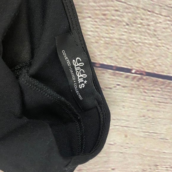 Lulu's Black Stretch Short Sleeve Casual Crop Top - Picture 4 of 5